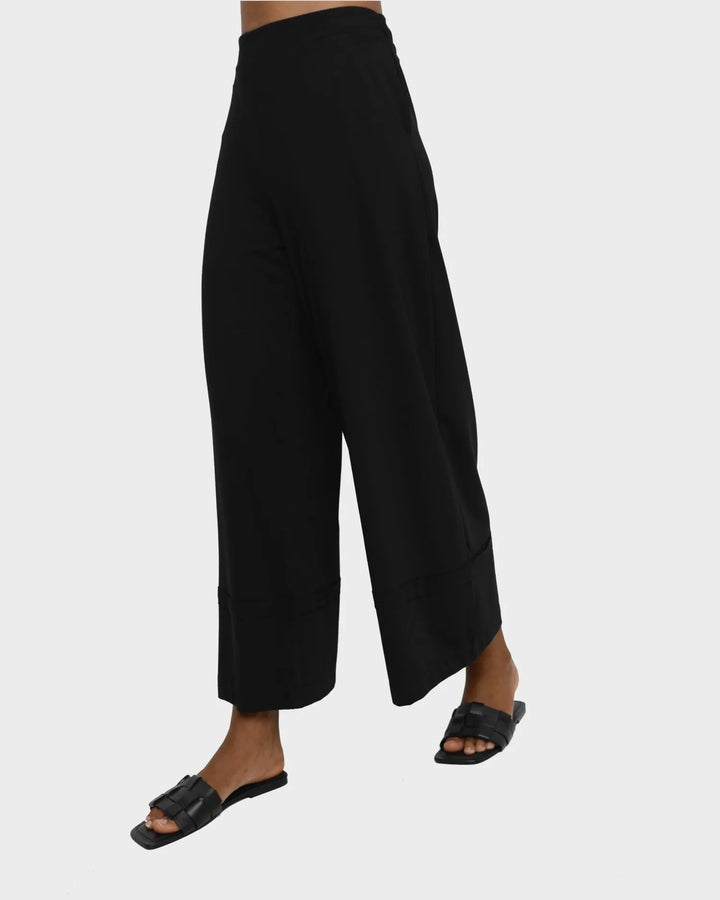 Ozai N Ku Laid Back Pants, Black