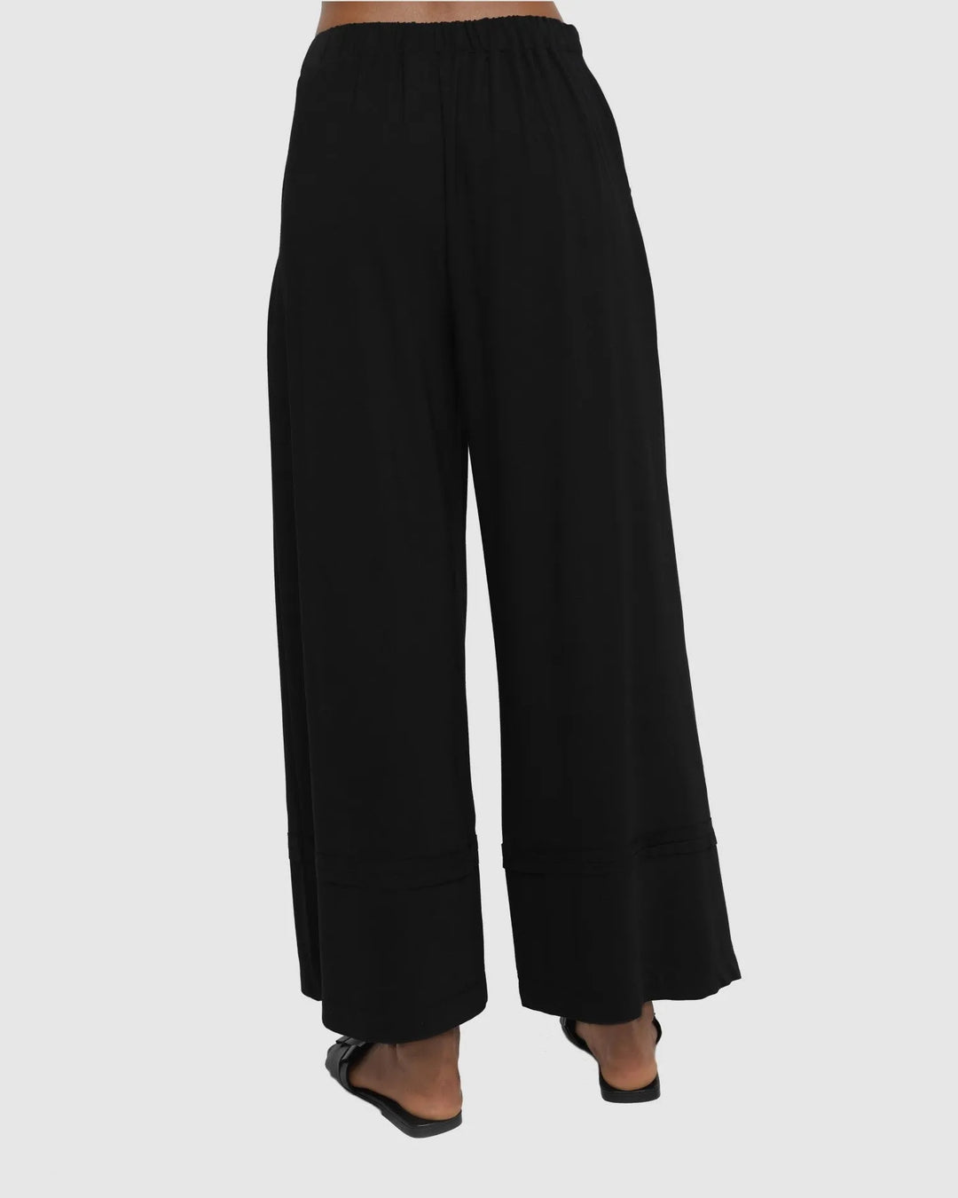 Ozai N Ku Laid Back Pants, Black