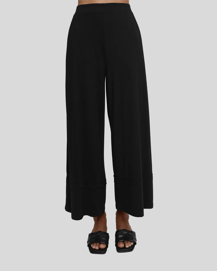 Ozai N Ku Laid Back Pants, Black