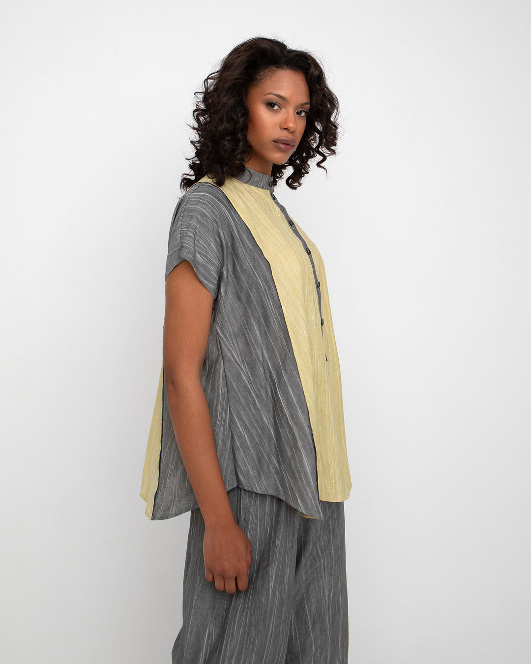 Ozai N Ku Mellow Popover Top, Butter/Slate