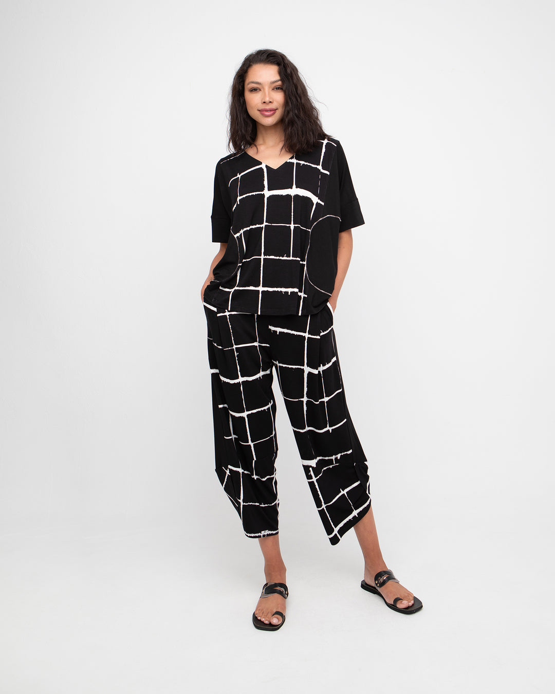 Ozai N Ku Thal Tulip Pants, Mono