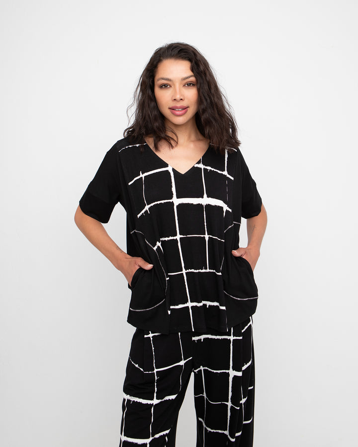 Ozai N Ku Nysa Pockets Tee, Mono