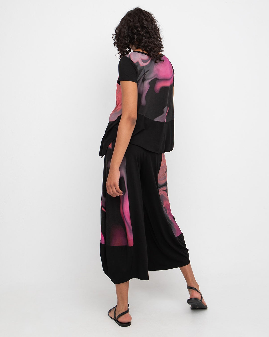 Ozai N Ku Go Go Reversible Tee, Rose Swirl