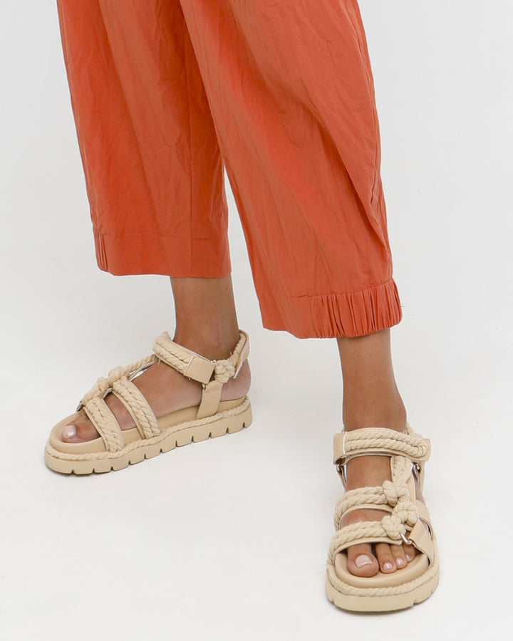 Ozai N Ku Leto Pant, Chili