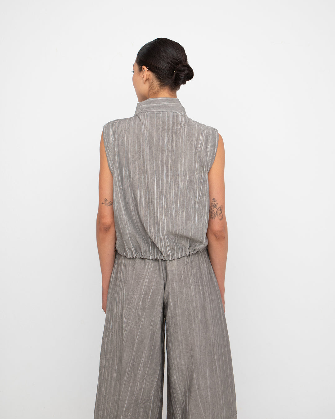 Ozai N Ku Oran Vest, Taupe
