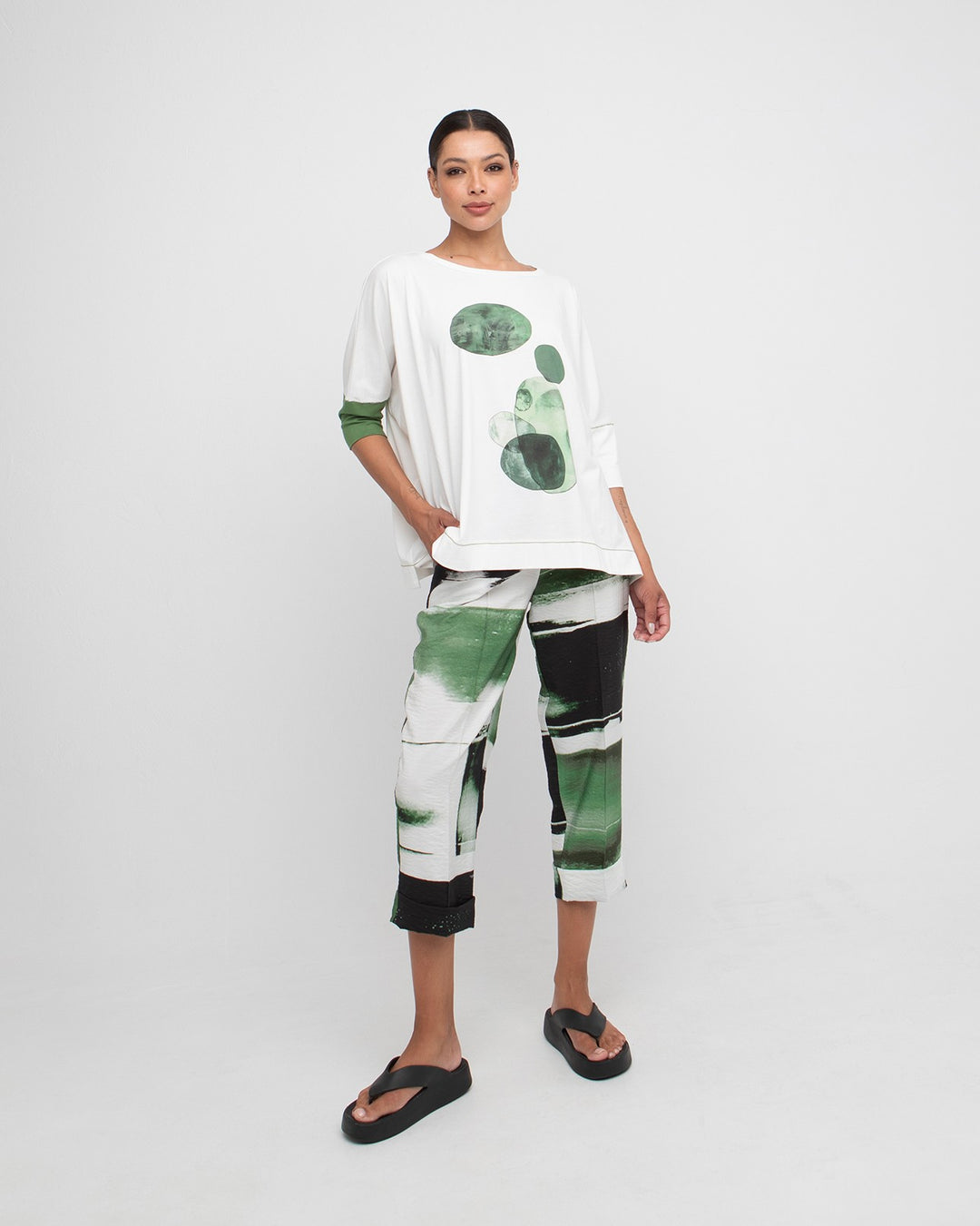 Ozai N Ku Botana Tee, White