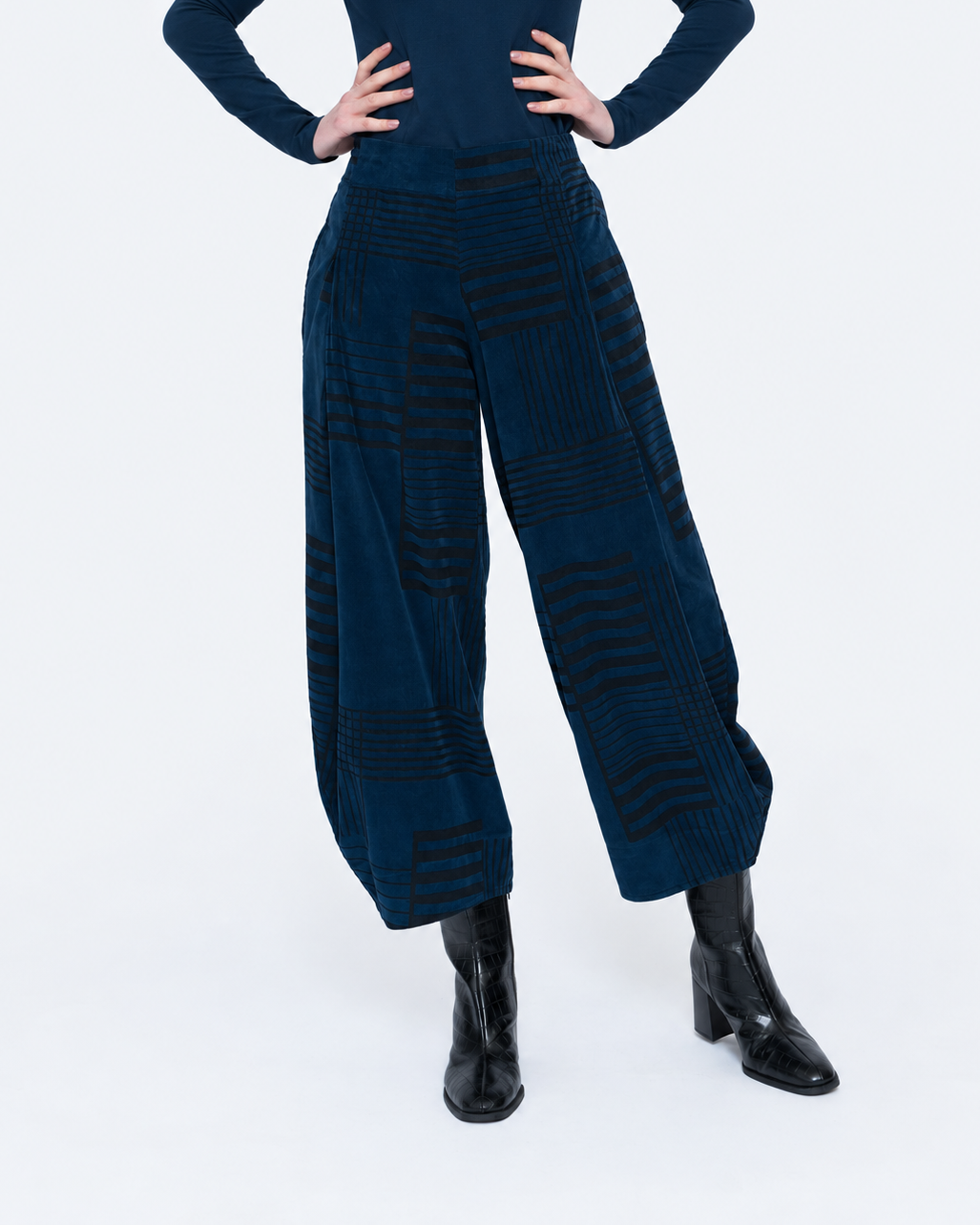 Blueberry Cord Lantern Pant, Navy/Black Bars