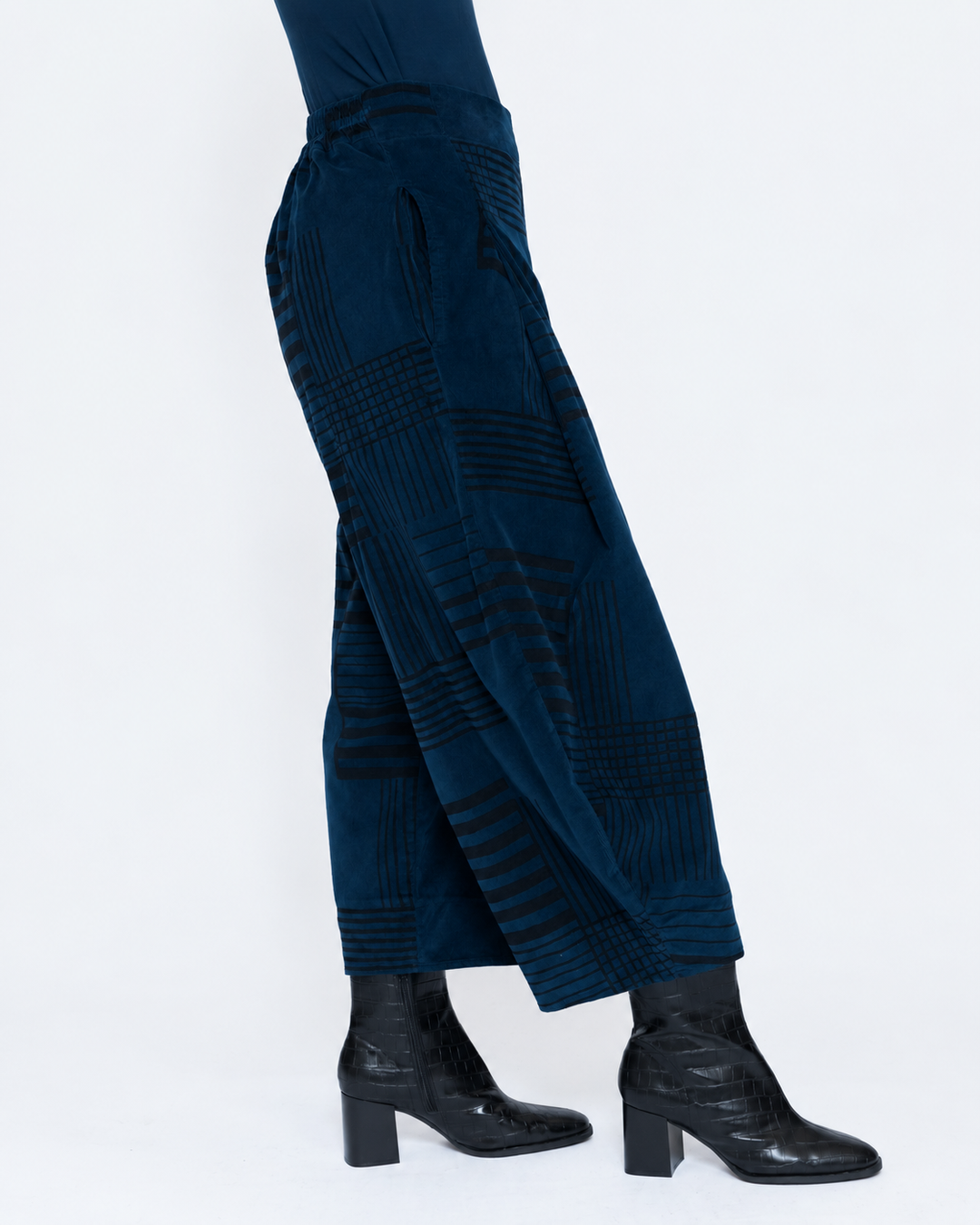 Blueberry Cord Lantern Pant, Navy/Black Bars