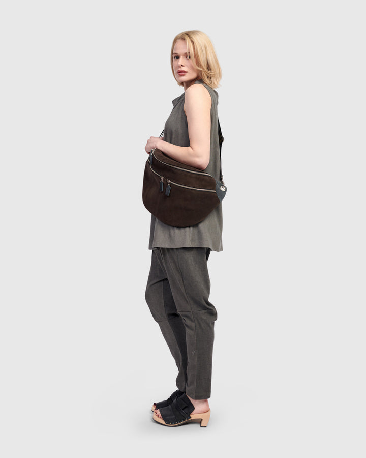 On-The-Go Large Sling Bag, Umber
