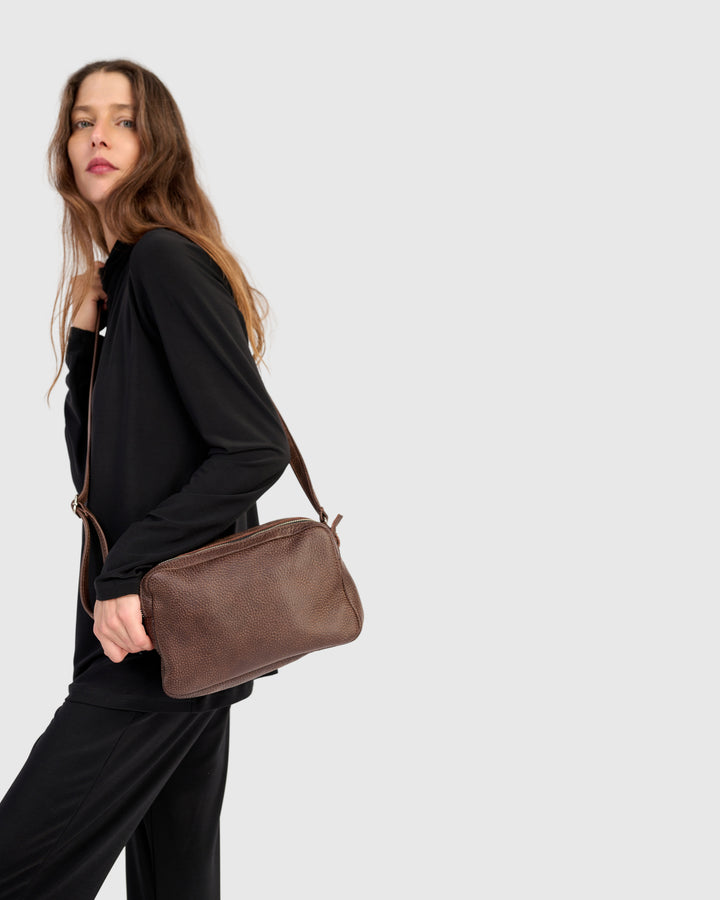 Twin Zip Box Bag, Chocolate