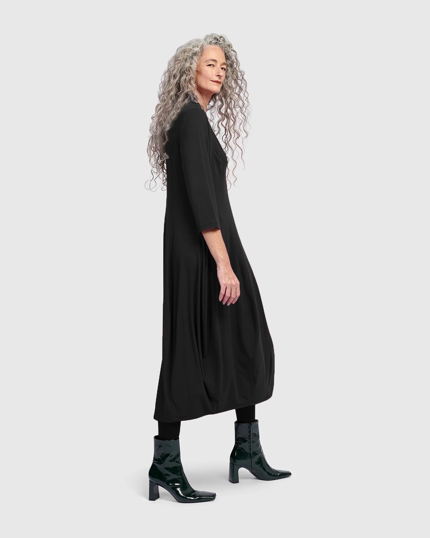Essential Pockets Cocoon Dress, Black – Alembika U.S.