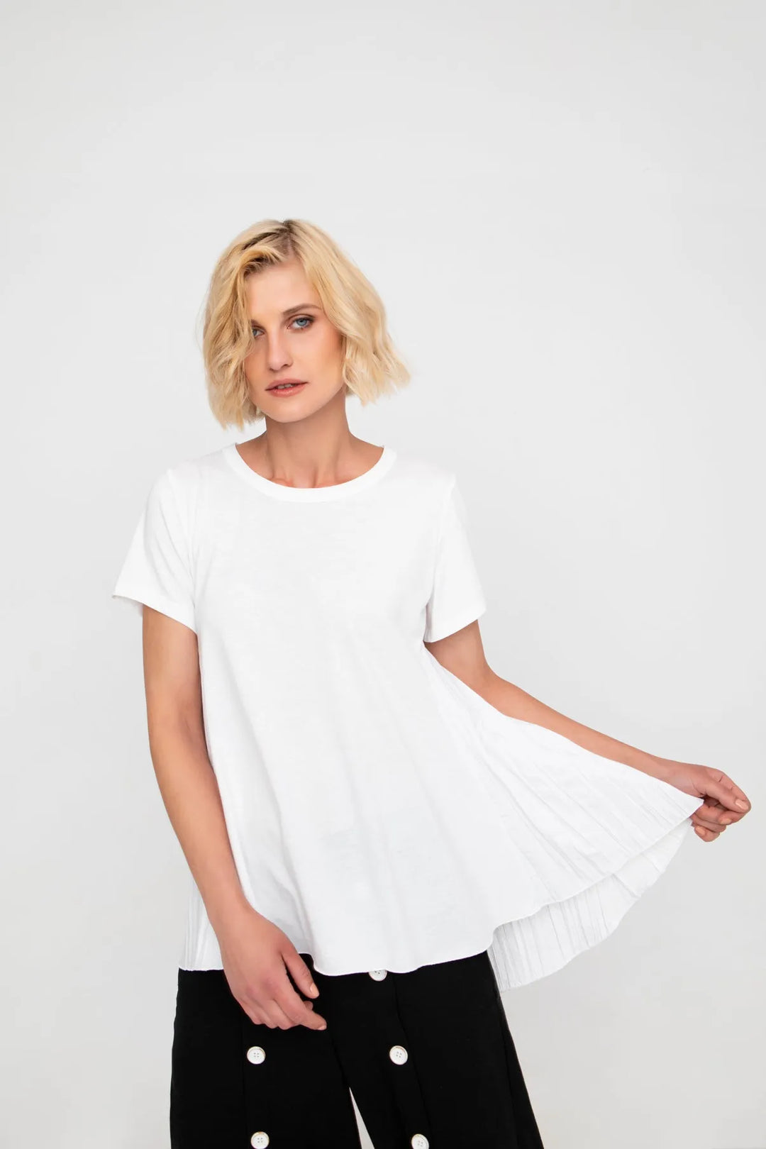 Ozai N Ku Hi-Lo Tunic Top, White – Alembika U.S.