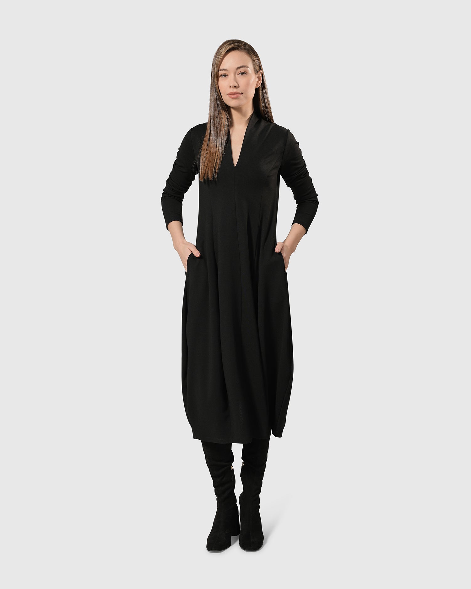 Essential Pockets Cocoon Dress Black Alembika U.S