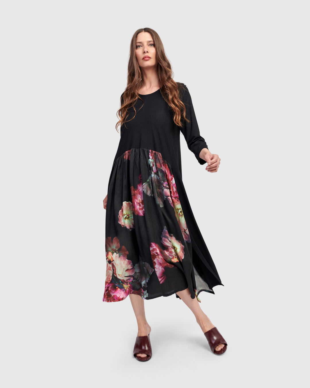 roberta midi dress SER.O.YA Women's Roberta Midi Dress - Black