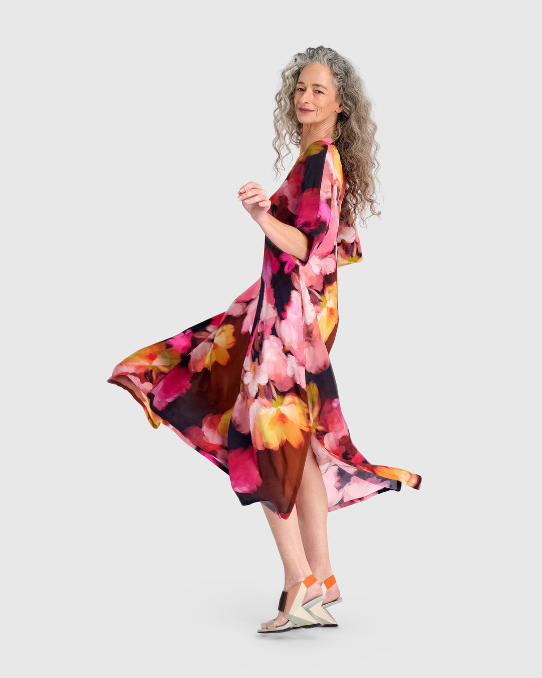 Amrita Caftan, Bloom