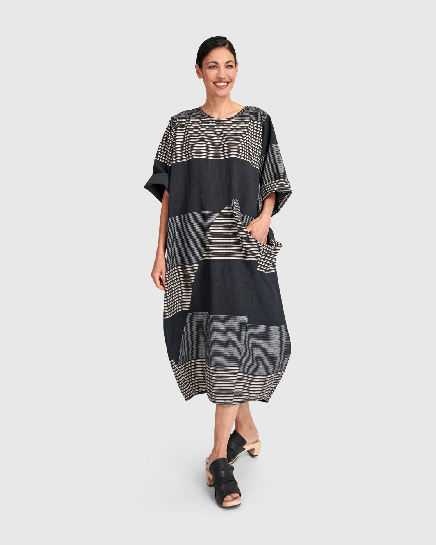 Urban Unfurl Relaxed Pocket Dress, Slate Stripes – Alembika U.S.