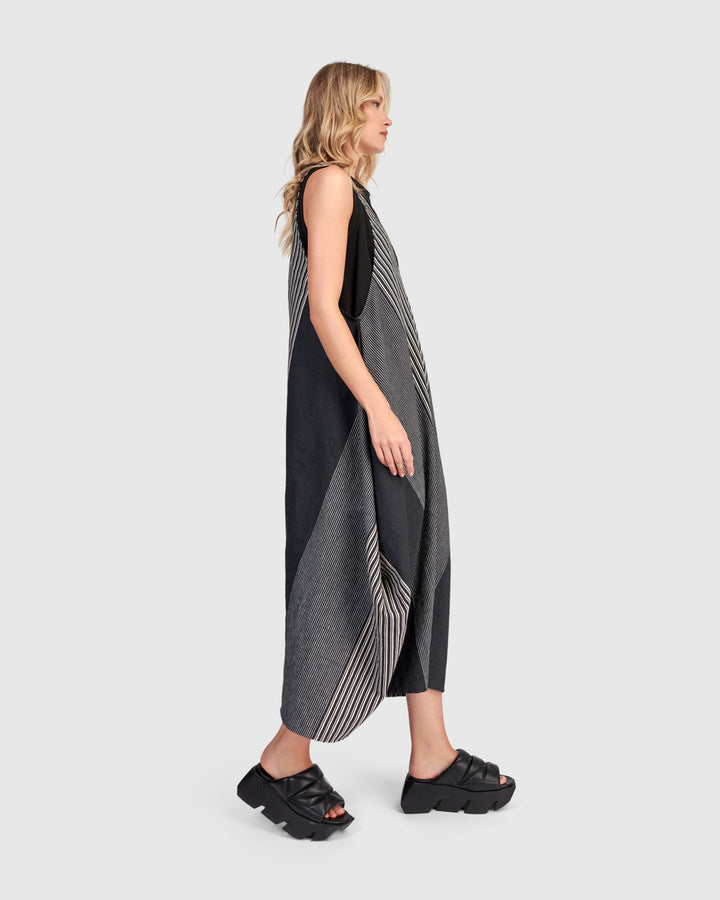 Urban Roaming Sleeveless Dress, Slate Stripes