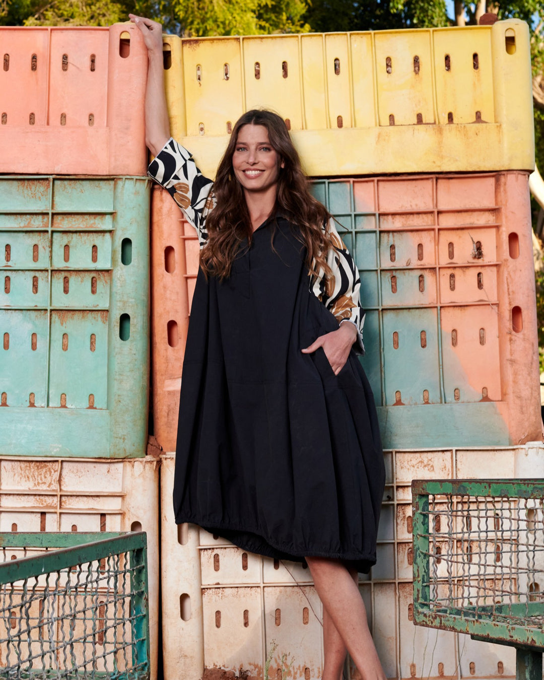 street style oversized dresses Elegant Oversized Maxi Dress with Pattern | Black & Chocolate