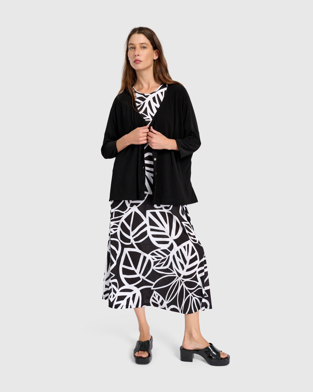 Essential Relaxed Crop Cardigan, Black