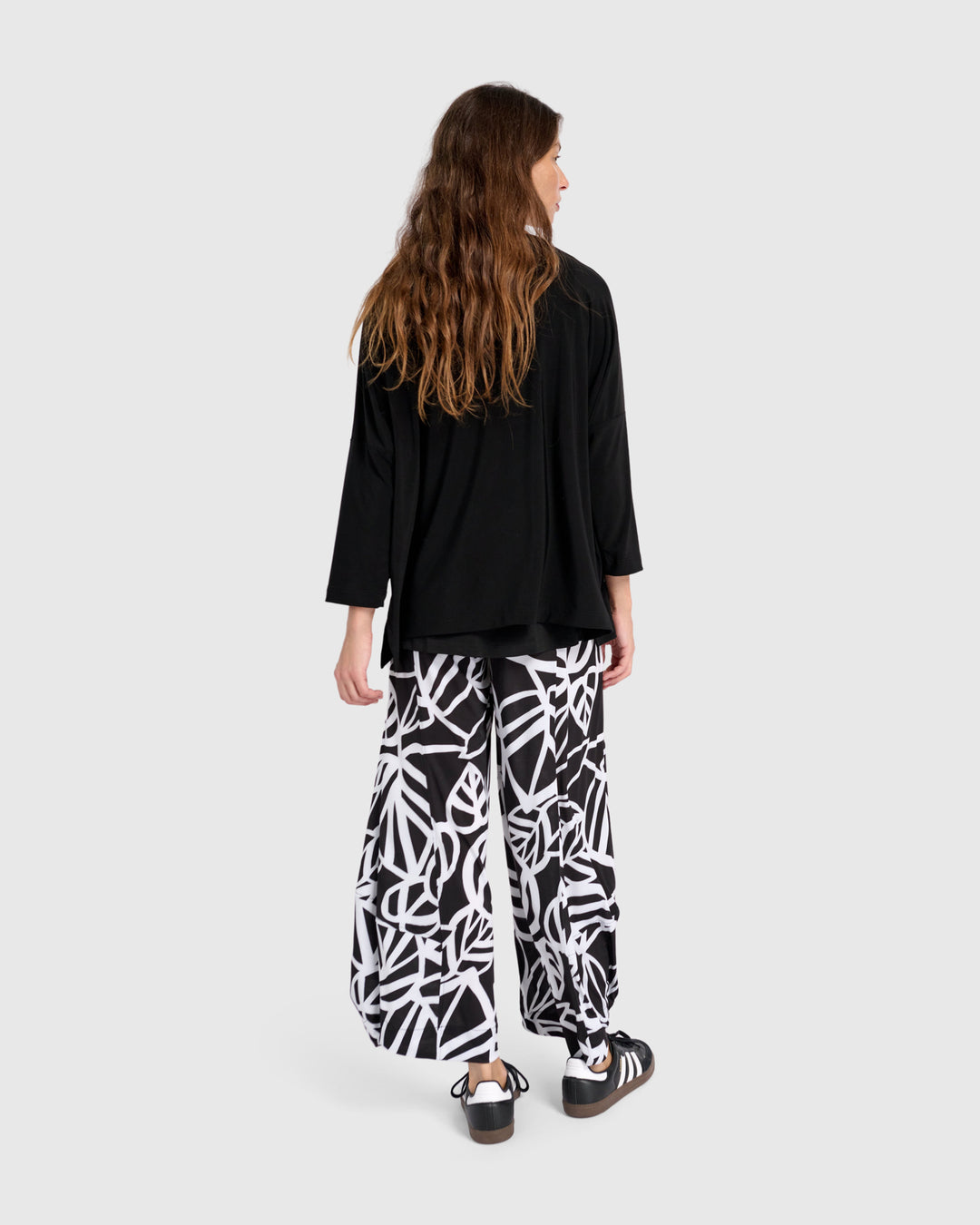 Essential Relaxed Crop Cardigan, Black