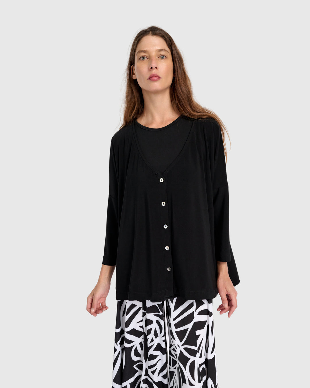 Essential Relaxed Crop Cardigan, Black