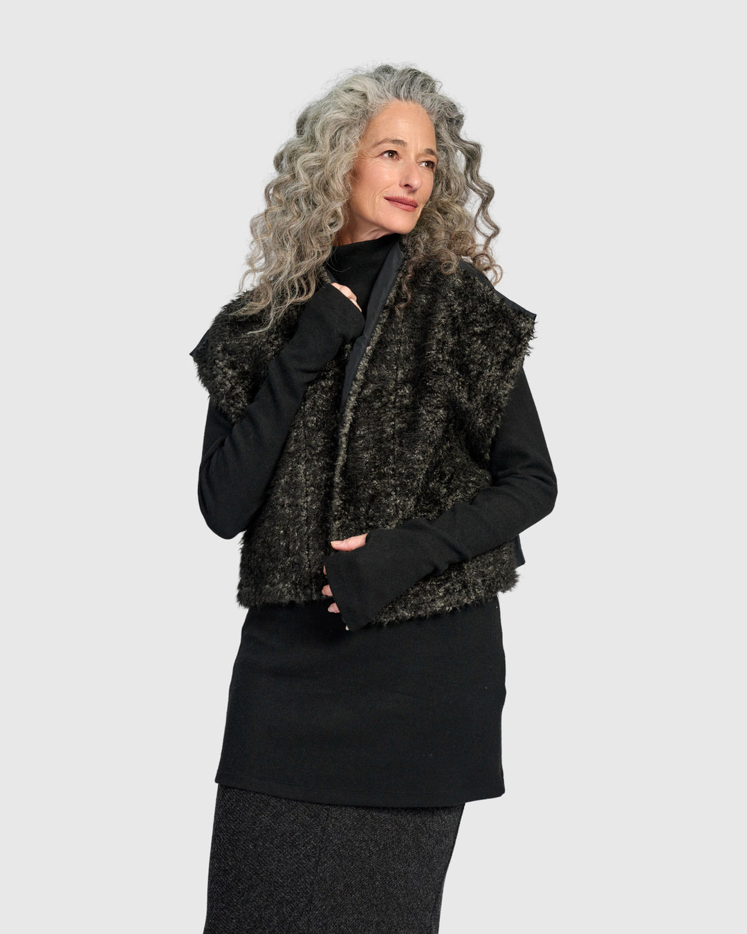 Urban Alm Vest, Smoke
