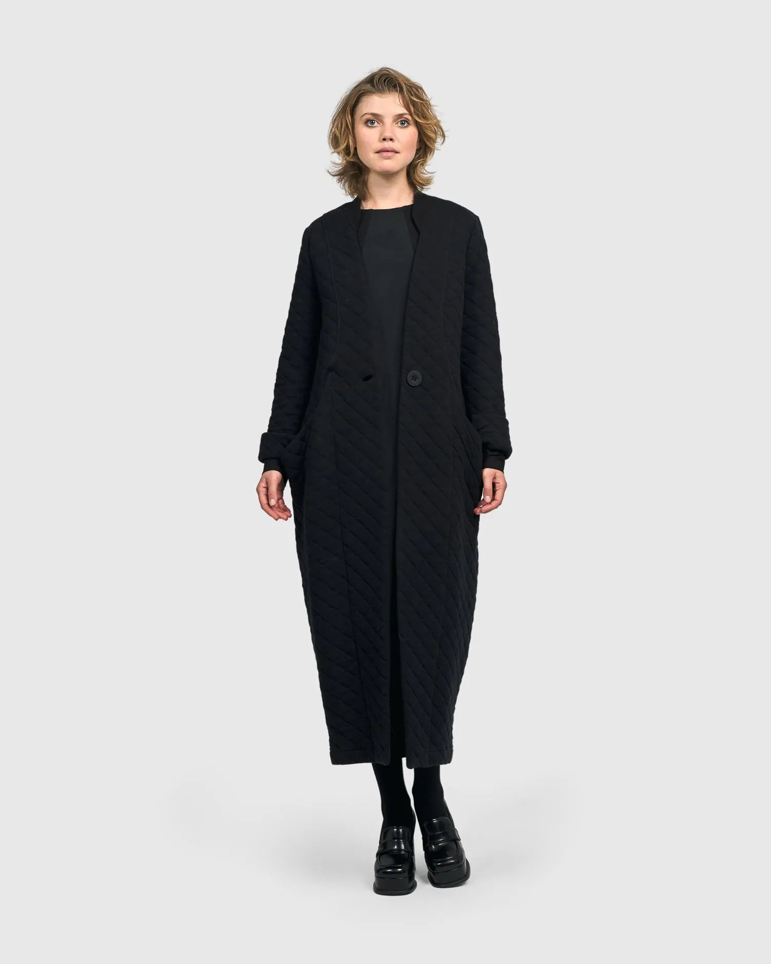 Urban Esmeralda Coat, Black – Alembika U.S. Urban Esmeralda Coat, Black – Alembika U.S.
