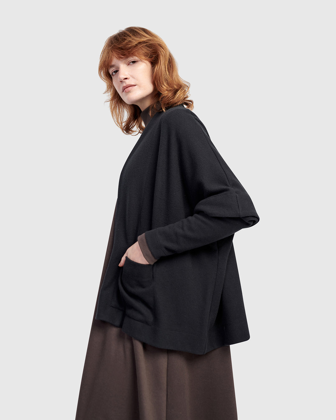 Urban Cloud Nestle Cardigan, Black