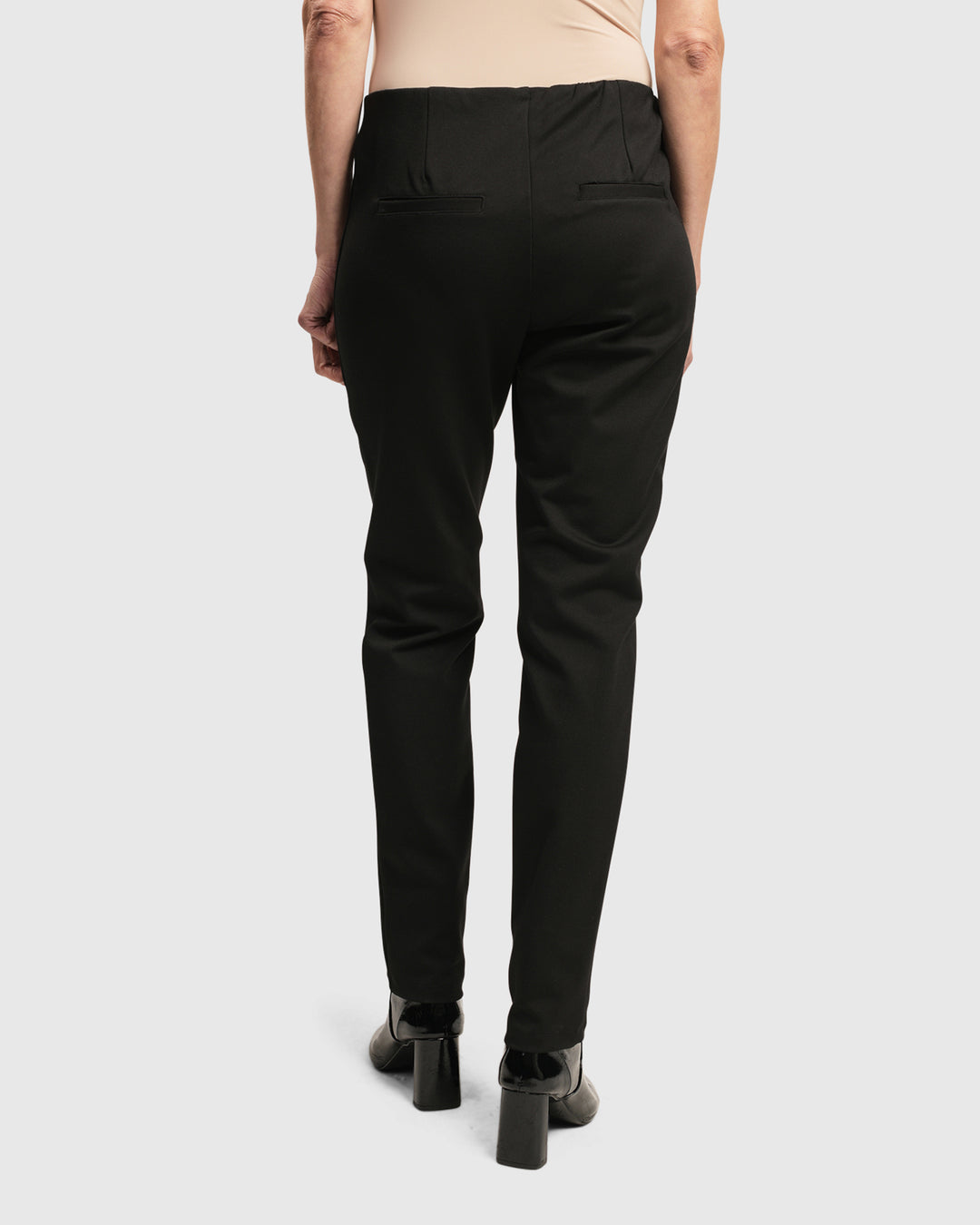 Essential Slim Pants, Black