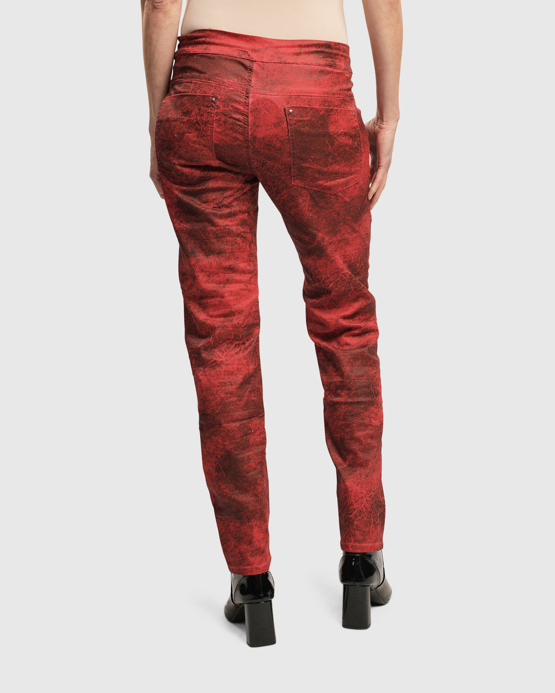 Iconic Jeans Desires, Red