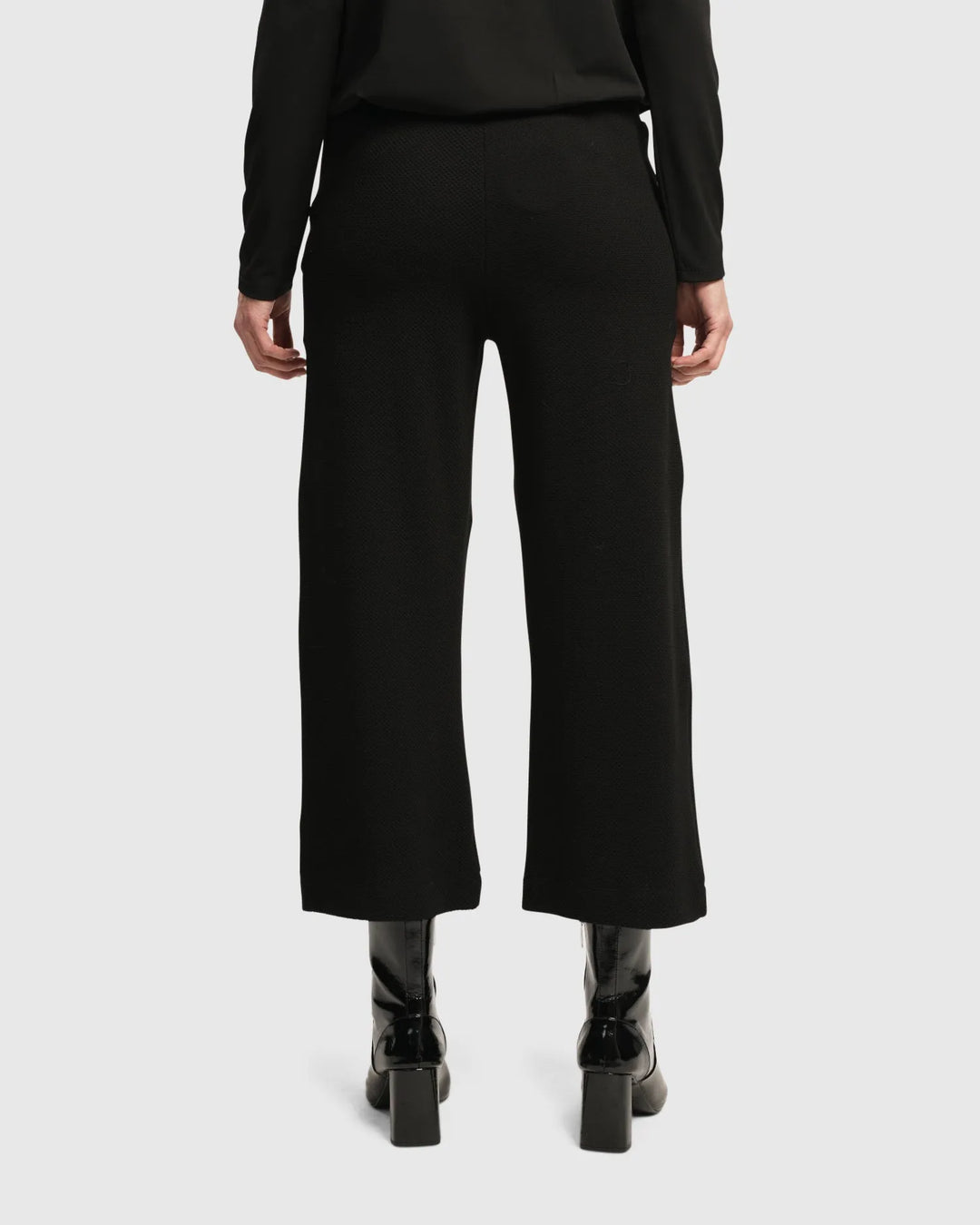 Superb Waffle Weave Ankle Pants, Black