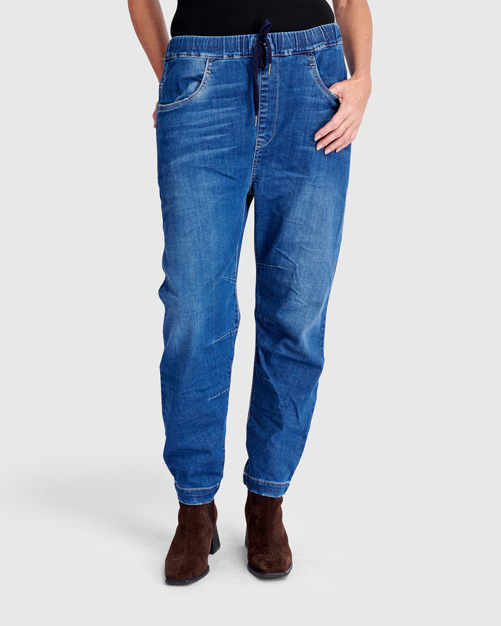 Weekend Boyfriend Jogger Jeans, Denim
