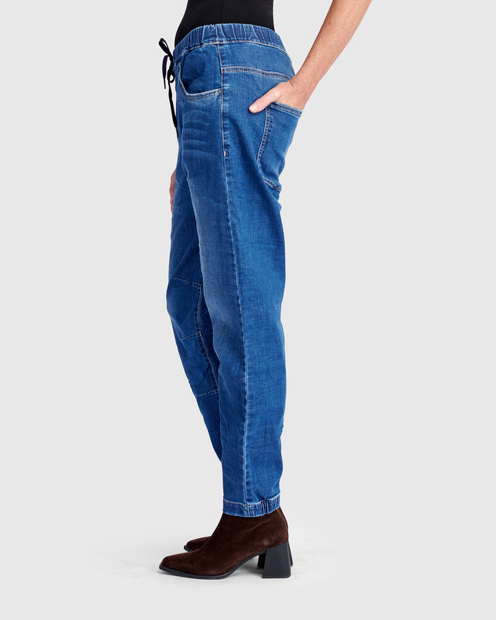 Weekend Boyfriend Jogger Jeans, Denim