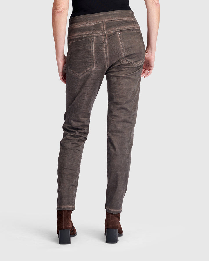 Washed Iconic Stretch Jeans, Brown
