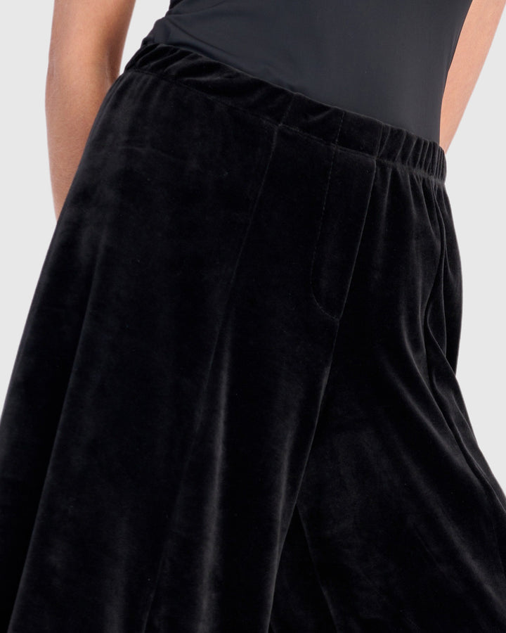 Everyday Velvet Punto Pants, Black