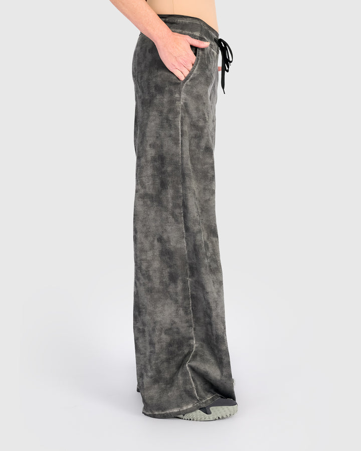 Stone Wash Wide Leg Stretch Jeans, Smoke