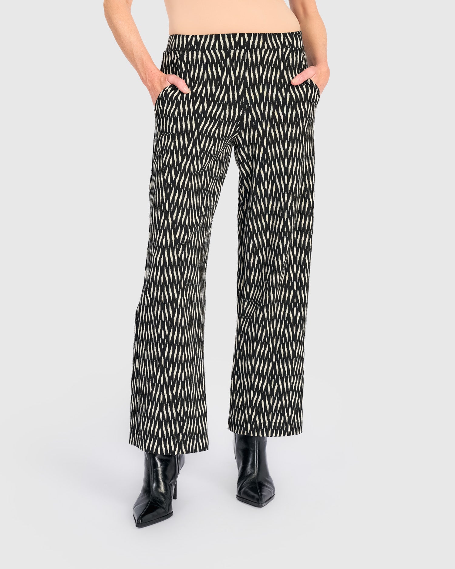 Black + White Collection - Alembika U.S. – Alembika U.S.