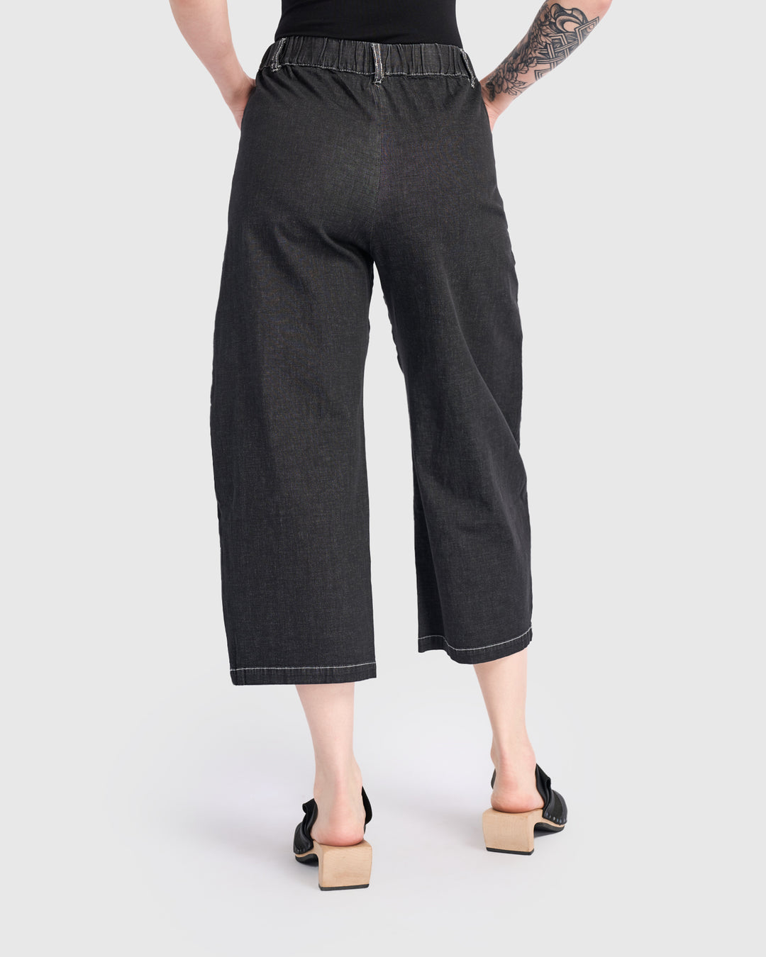 Palma Capri Pants, Black Denim