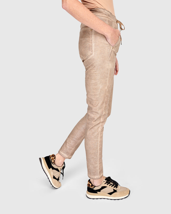 Serpent Iconic Stretch Jeans, Cream