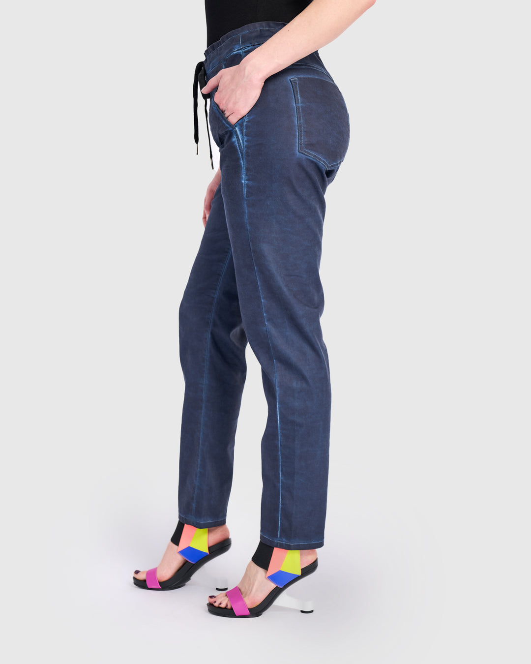 Washed Iconic Stretch Jeans, Navy