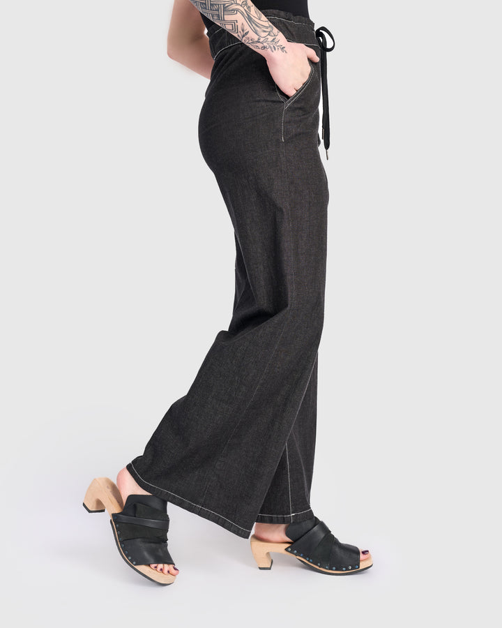 Washed Wide Leg Stretch Jeans, Jet