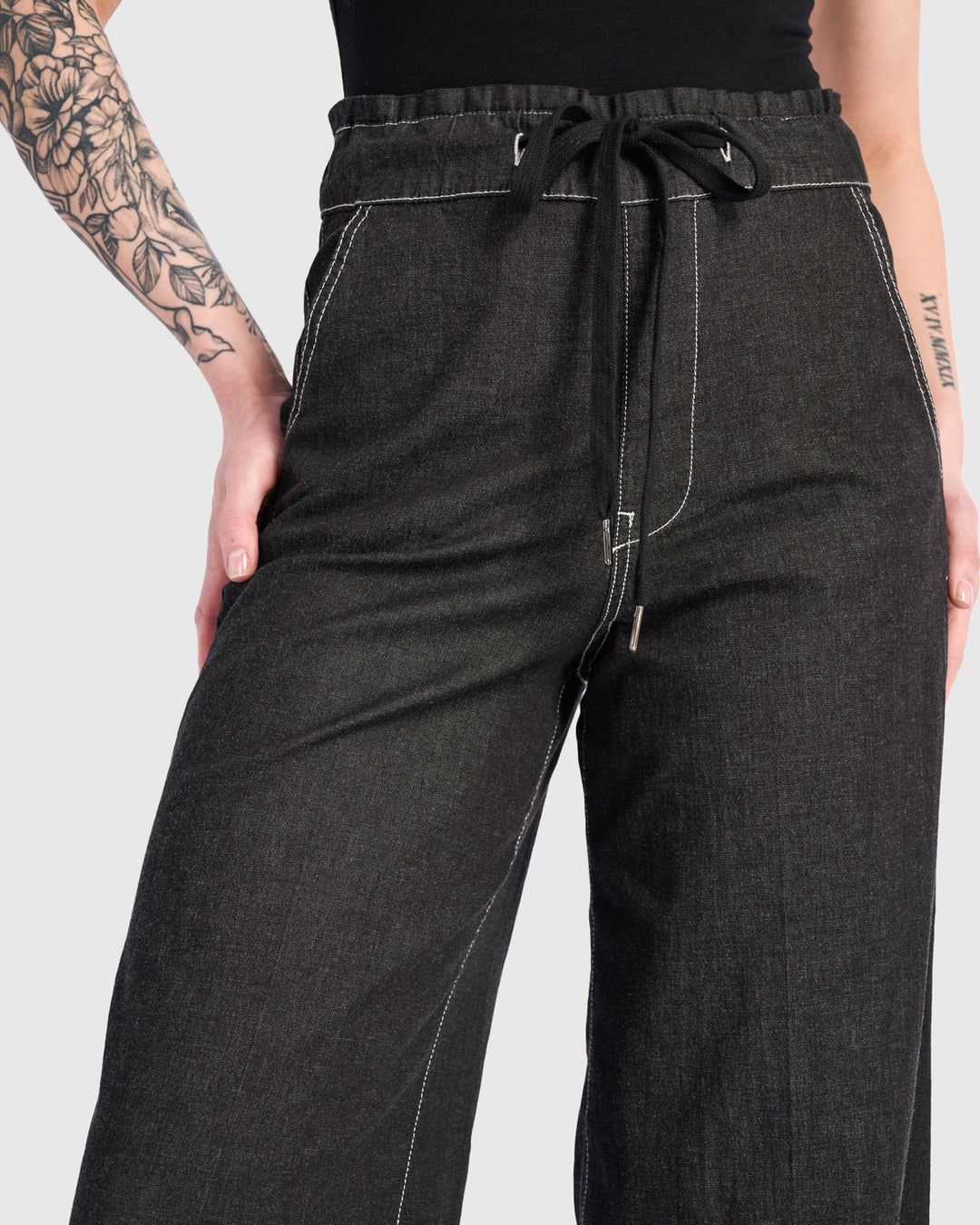 Washed Wide Leg Stretch Jeans, Jet