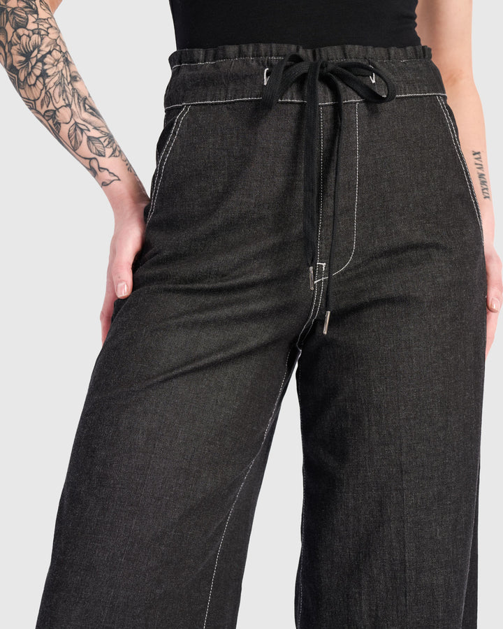 Washed Wide Leg Stretch Jeans, Jet