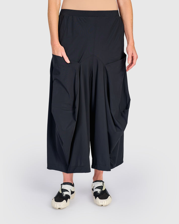 Tekbika Harem Pockets Pants, Black