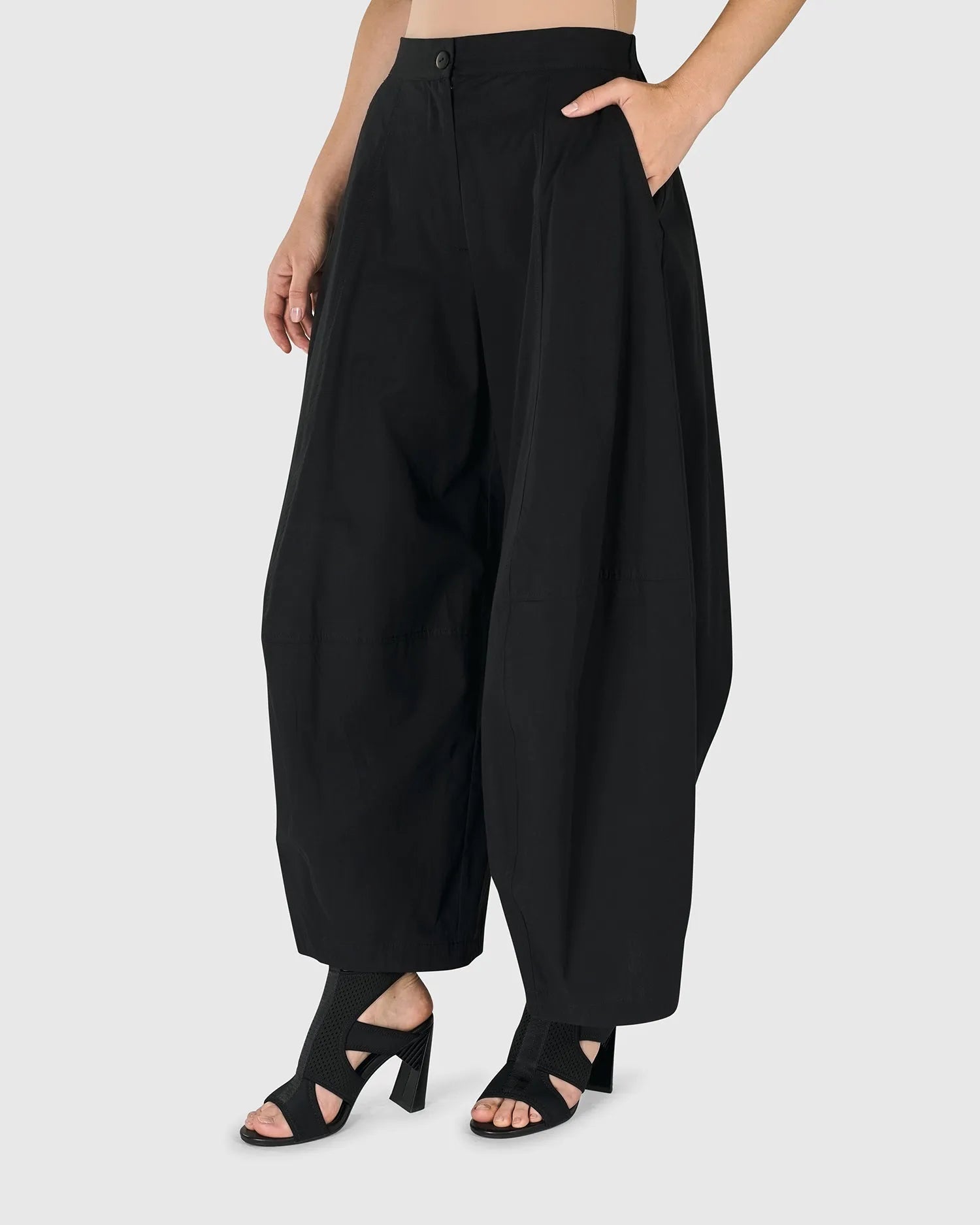 Urban Bowery Balloon Pants, Black – Alembika U.S.