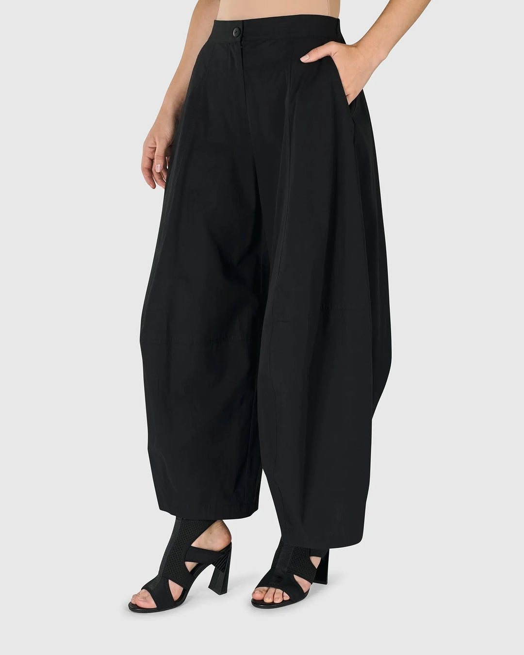 black dress up pants Alembika Urban Bowery Balloon Pants, Black Black / 5 (US 14-16)