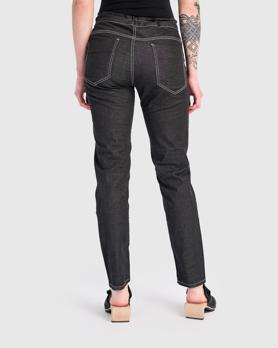 Urban Washed Iconic Stretch Jeans, Jet