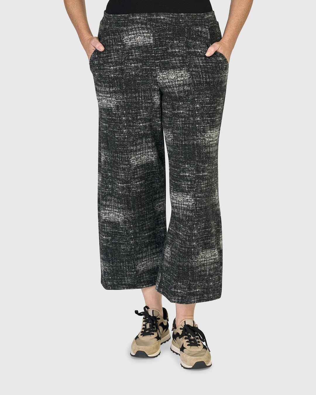 Urban Sentinel Cropped Pants, Fog