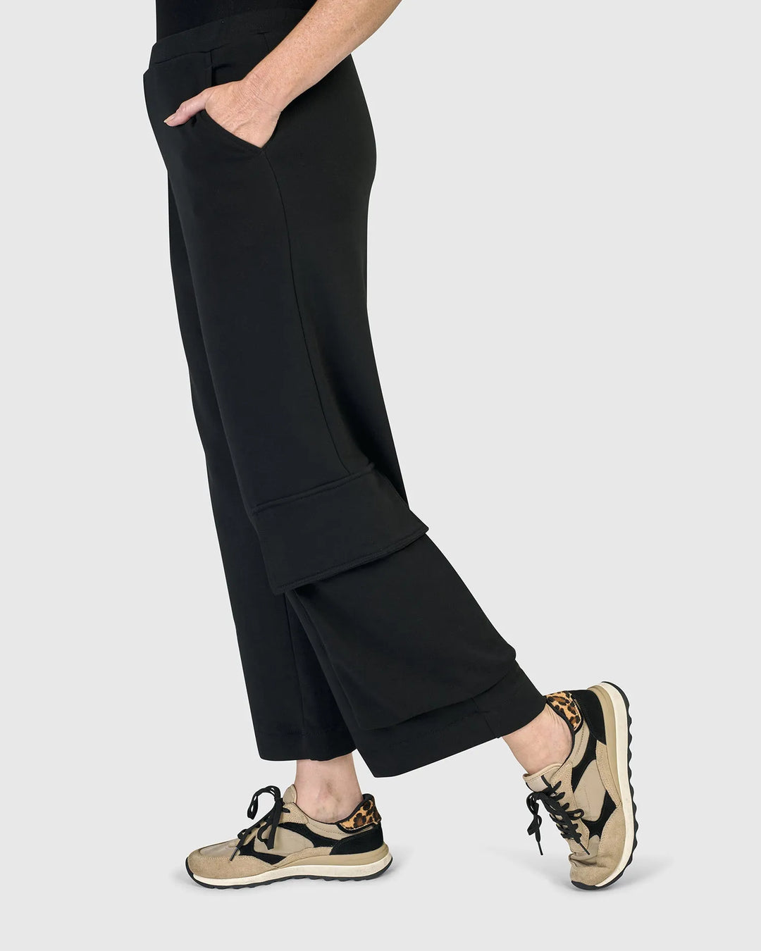 Urban Cleo Cargo Pants, Black