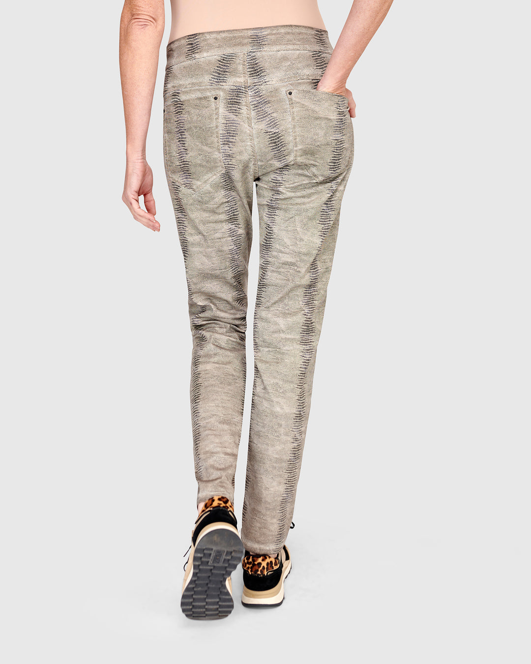 Urban Iconic Stretch Jeans, Grey Serpent